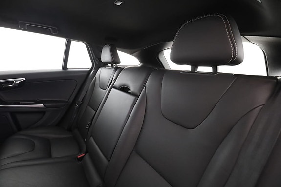 Volvo V60 15 of 30