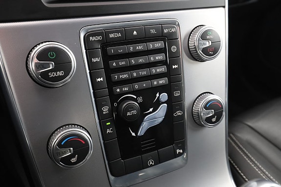 Volvo V60 24 of 30