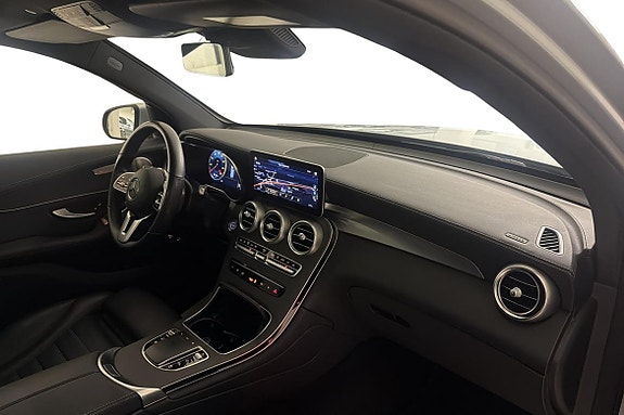 Mercedes-Benz GLC300 e 10 of 24