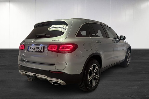 Mercedes-Benz GLC300 e 4 of 24