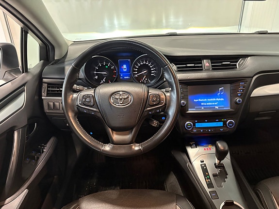 Toyota Avensis 9 of 18