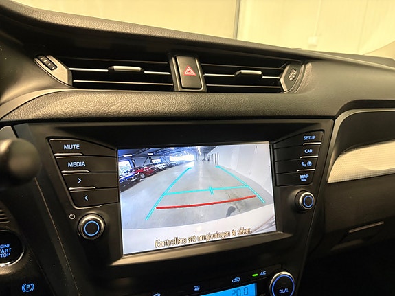 Toyota Avensis 15 of 18