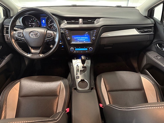 Toyota Avensis 10 of 18