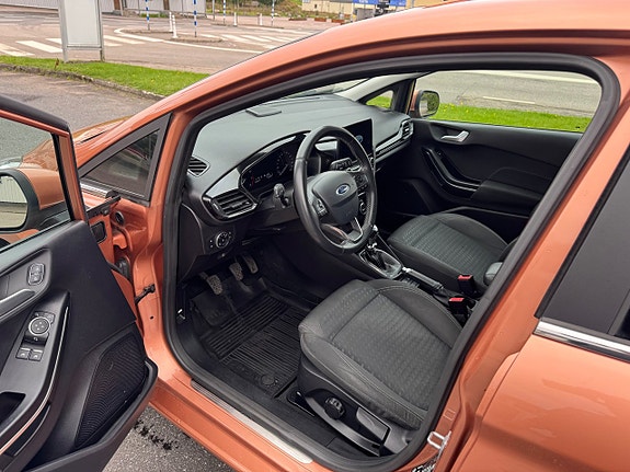 Ford Fiesta 14 of 16