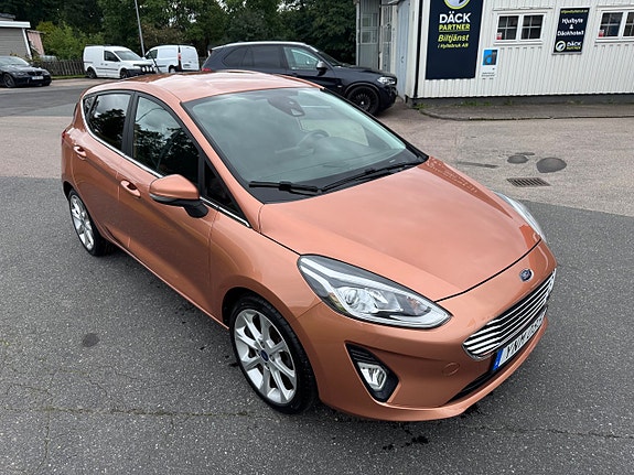 Ford Fiesta 8 of 16