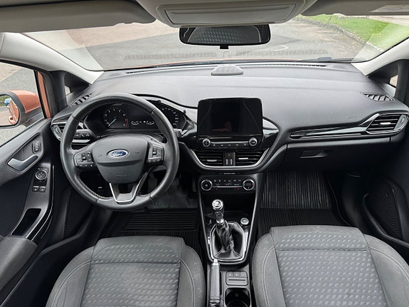 Ford Fiesta 12 of 16