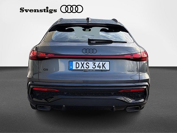 Audi Q5 7 of 14