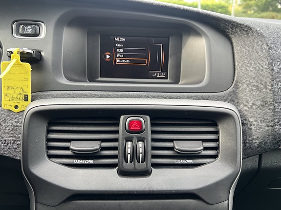 Volvo V40 18 of 21