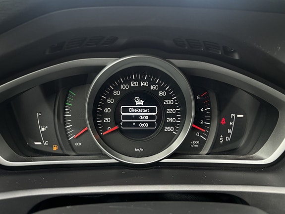 Volvo V40 12 of 21