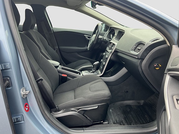 Volvo V40 19 of 21