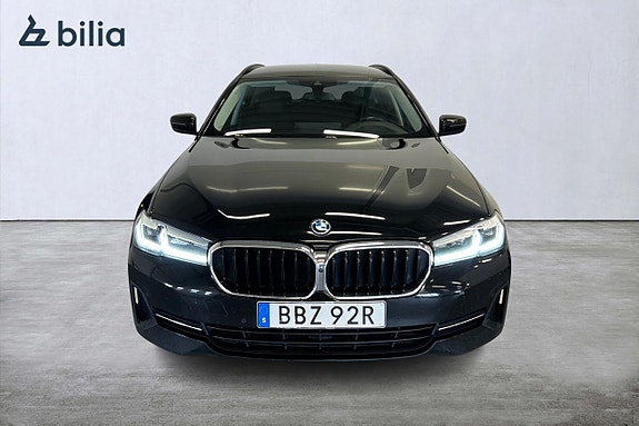 BMW 530e 2 of 24