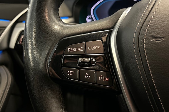 BMW 530e 12 of 24