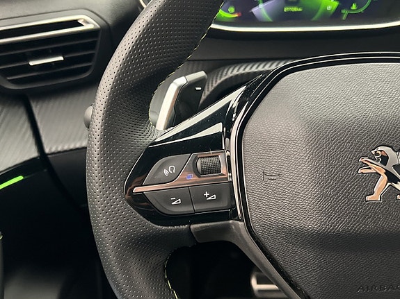 Peugeot 2008 18 of 27