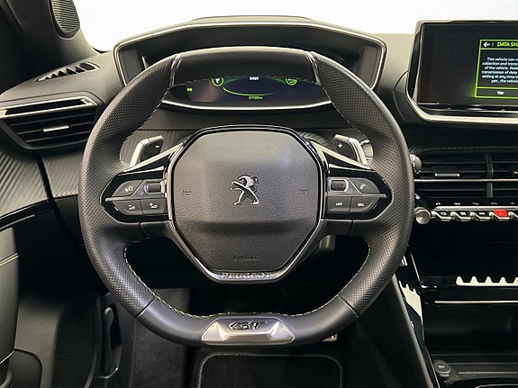 Peugeot 2008 13 of 27