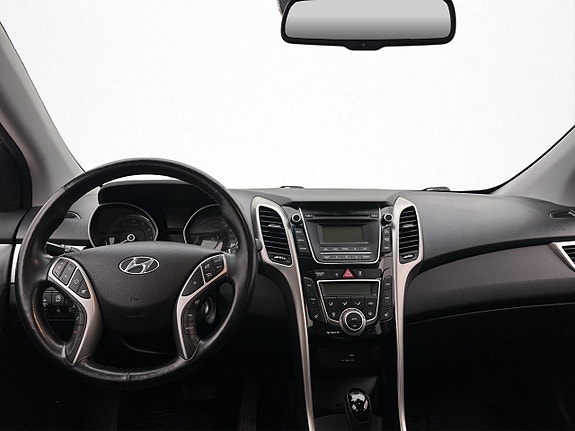 Hyundai i30 12 of 30
