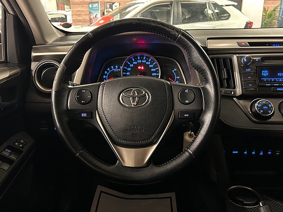 Toyota RAV4 18 of 19