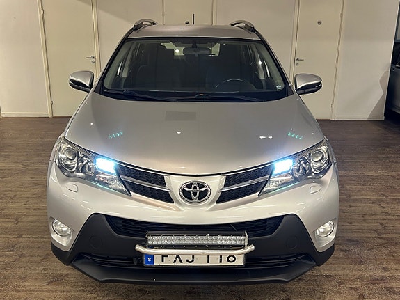 Toyota RAV4 5 of 19