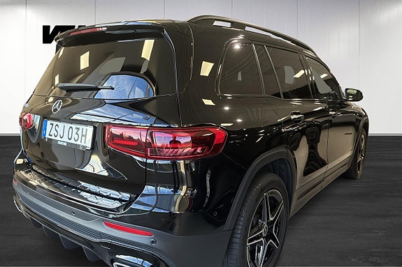 Mercedes-Benz GLB200 3 of 12