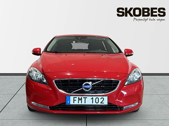 Volvo V40 2 of 3