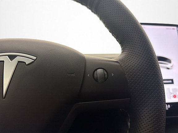 Tesla Model 3 20 of 30