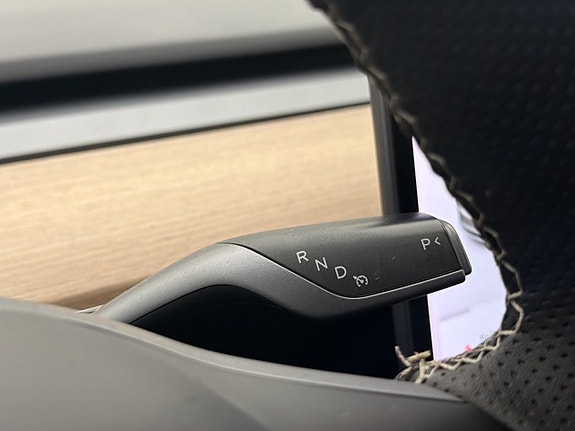 Tesla Model 3 21 of 30