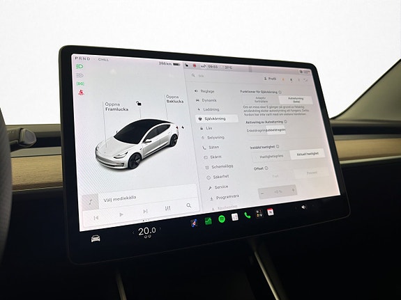 Tesla Model 3 22 of 30