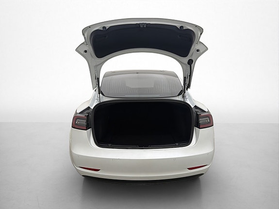 Tesla Model 3 30 of 30