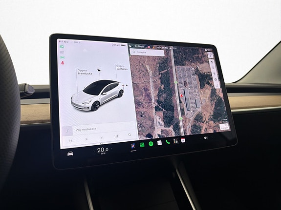 Tesla Model 3 28 of 30