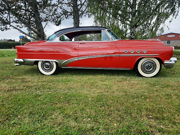 Buick Roadmaster 5 of 30