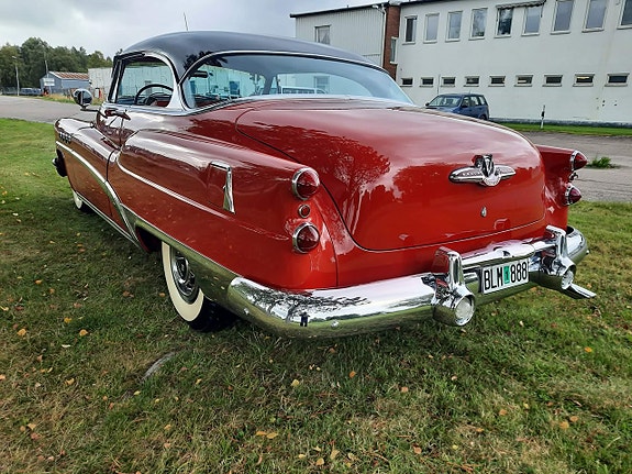 Buick Roadmaster 3 of 30