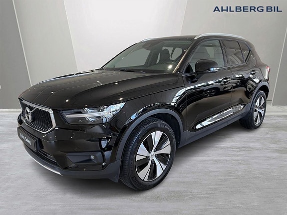 Volvo XC40 5 of 21