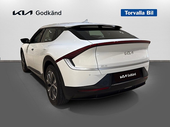 Kia EV6 7 of 15