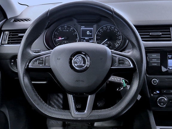 Skoda Octavia 9 of 16