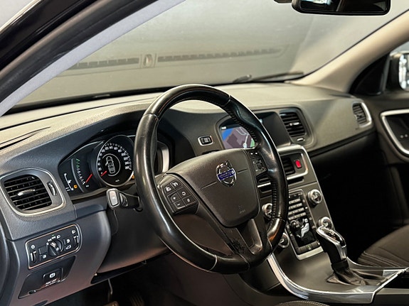 Volvo V60 12 of 23