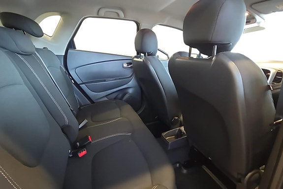 Renault Captur 18 of 20