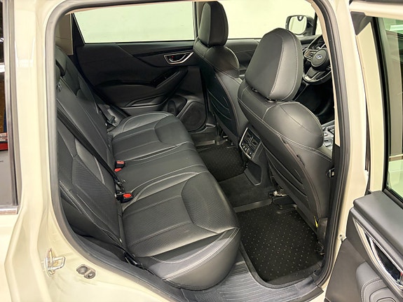 Subaru Forester 20 of 23