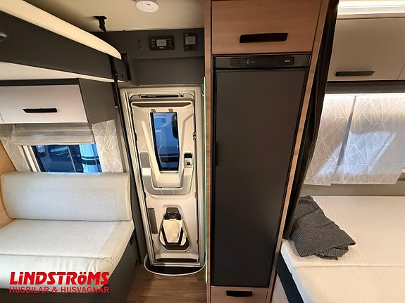 Knaus L!VE WAVE PLATINUM SELECTION 650 MF 10 of 19