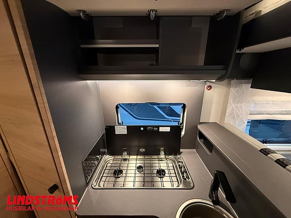 Knaus L!VE WAVE PLATINUM SELECTION 650 MF 8 of 19