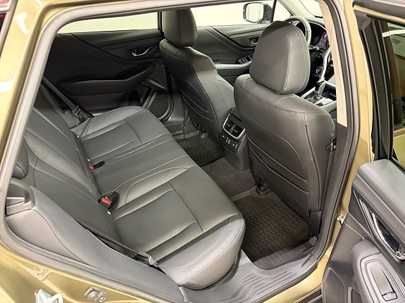 Subaru Outback 17 of 20