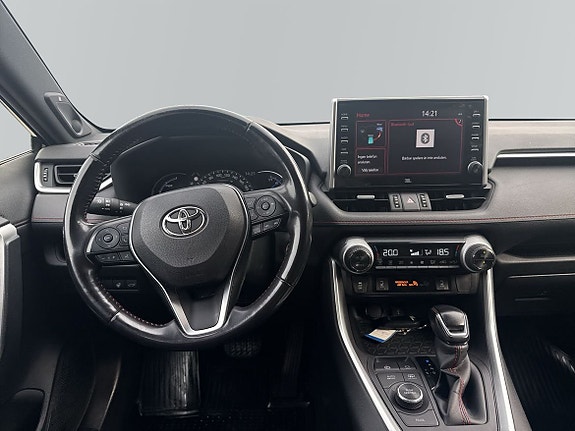 Toyota RAV4 9 of 13