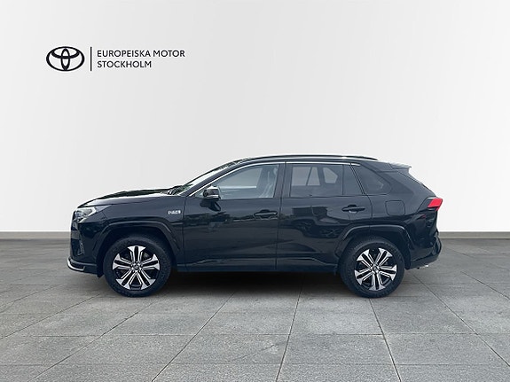 Toyota RAV4 4 of 13