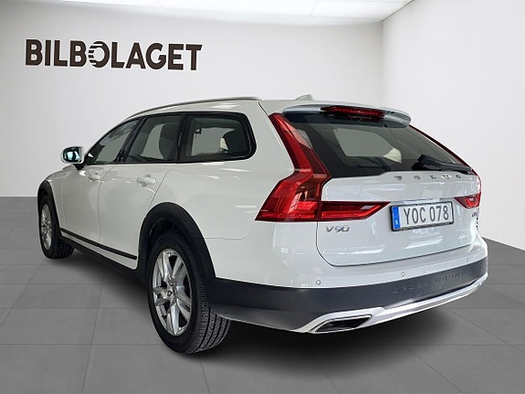 Volvo V90 Cross Country 3 of 13