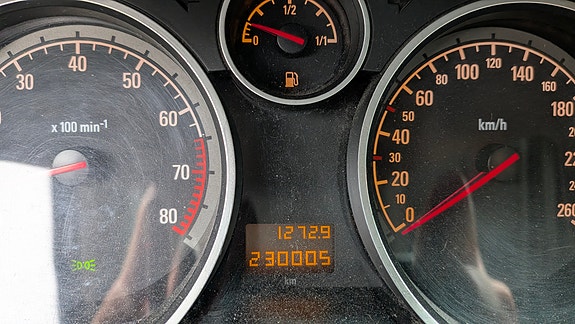 Opel Zafira 9 of 12