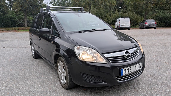 Opel Zafira 2 of 12