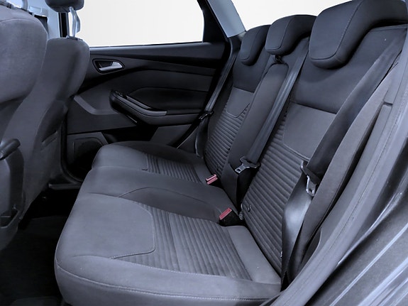 Ford Focus 13 of 15