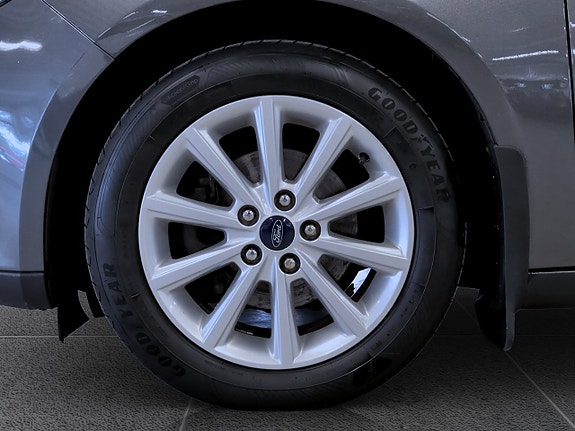 Ford Focus 15 of 15