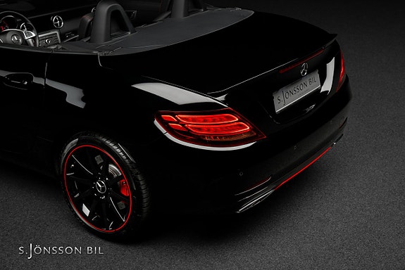 Mercedes-Benz SLC43 7 of 20