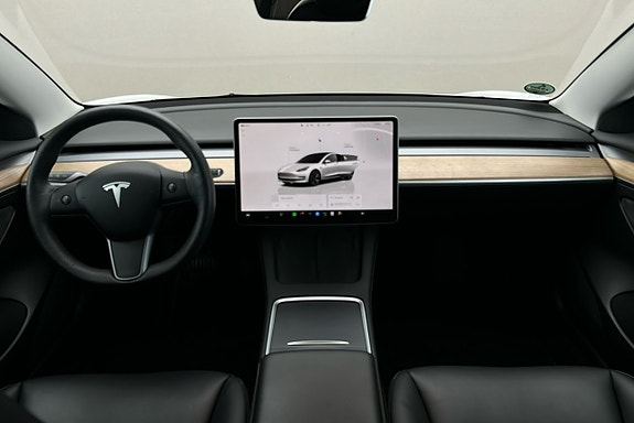 Tesla Model 3 3 of 3