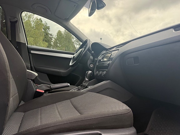 Skoda Octavia 11 of 17