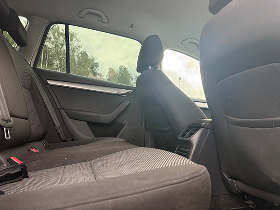 Skoda Octavia 13 of 17